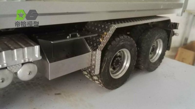 Box z nerezové oceli pro nákladní vozidla Tamiya