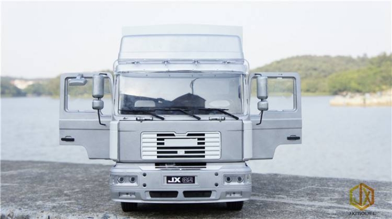 Stavebnice valníku MAN F-2000 4x2, 1:14