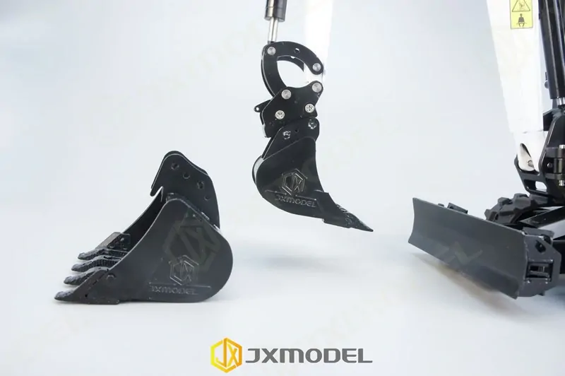 Minibagr JX hydraulický model E20 RTR