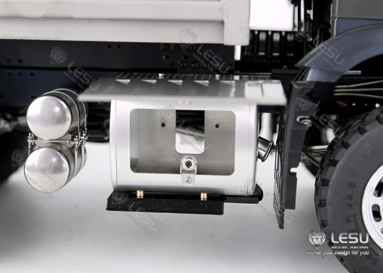 Podvozek Lesu 6x6 s hydraulickou výklopnou korbou