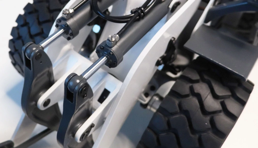 HYDRAULICKÝ KOLOVÝ NAKLADAČ G211H 1:14, KOVOVÝ RTR bílý