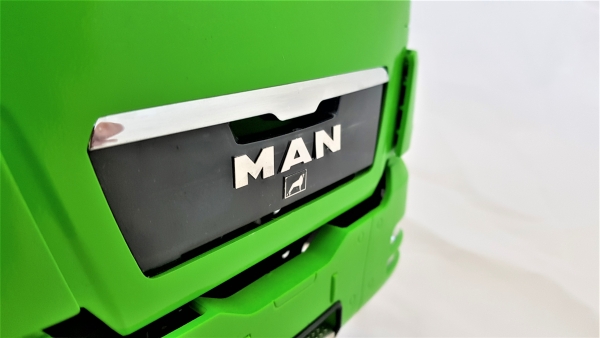 RC Lesu 1:14 4x4K s kapotou licence MAN TGS / MB Arocs