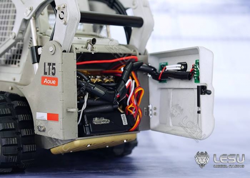 Kompaktní nakladač Lesu, Bobcat, pohon kol, 1:14