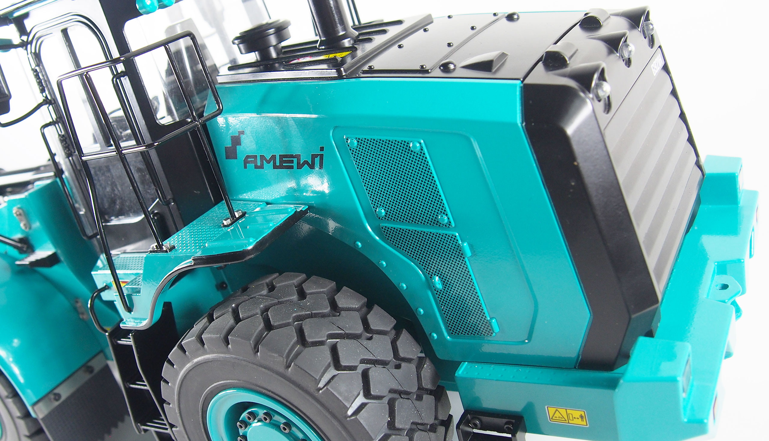HYDRAULICKÝ KOLOVÝ NAKLADAČ G921H CELOKOVOVÝ 1:16, RTR